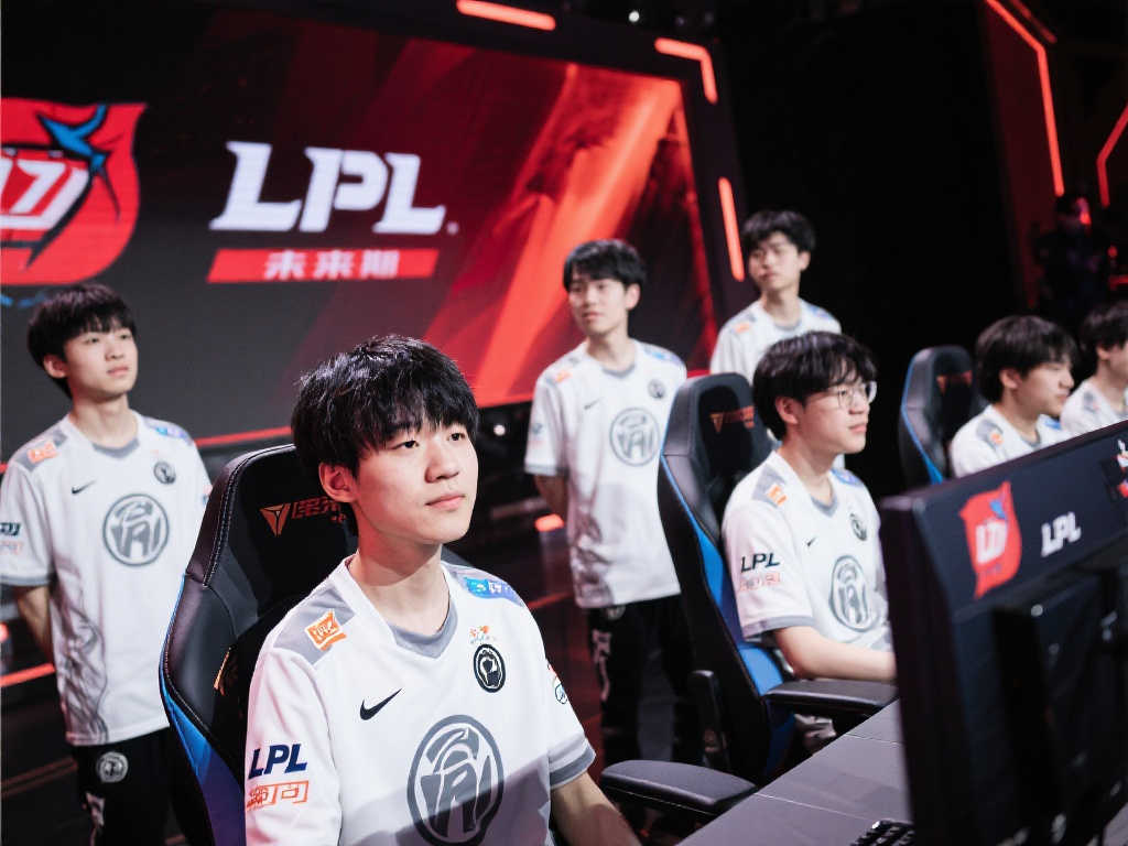 英雄联盟次级联赛竞争白热化，选手实力突飞猛进